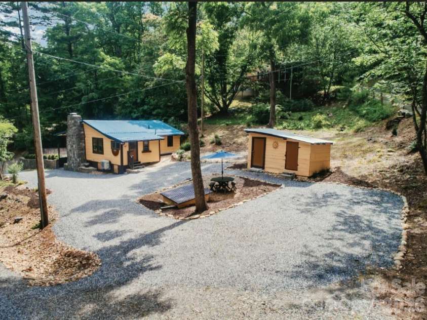 168 Avondale Road, Asheville, NC 28803.  MLS# CAR4388487, YatesRealty ID 38585. 