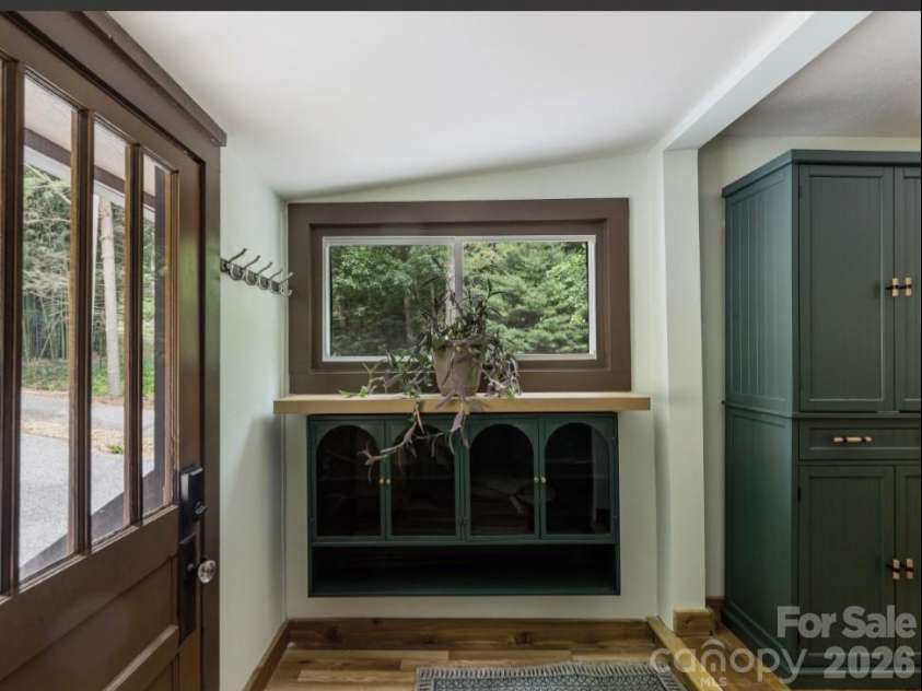 168 Avondale Road, Asheville, NC 28803.  MLS# CAR4388487, YatesRealty ID 38585. 