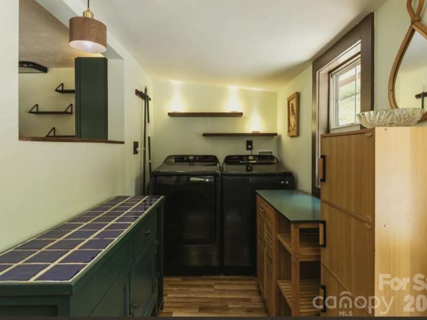 168 Avondale Road, Asheville, NC 28803.  MLS# CAR4388487, YatesRealty ID 38585. 