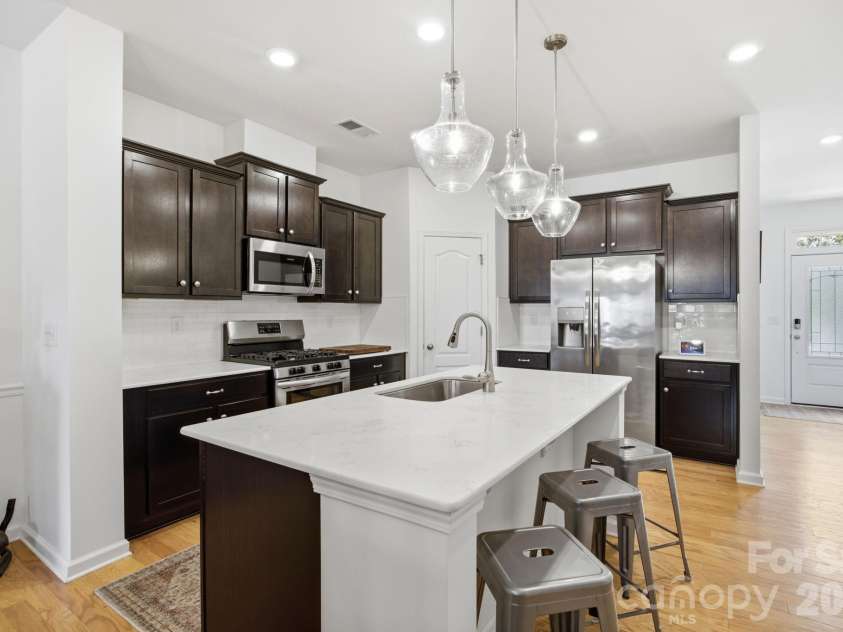 11328 Westbranch Parkway, Davidson, NC 28036.  MLS# CAR4404113, YatesRealty ID 38587. 