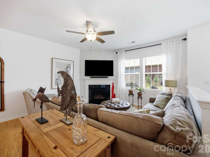 11328 Westbranch Parkway, Davidson, NC 28036.  MLS# CAR4404113, YatesRealty ID 38587. 