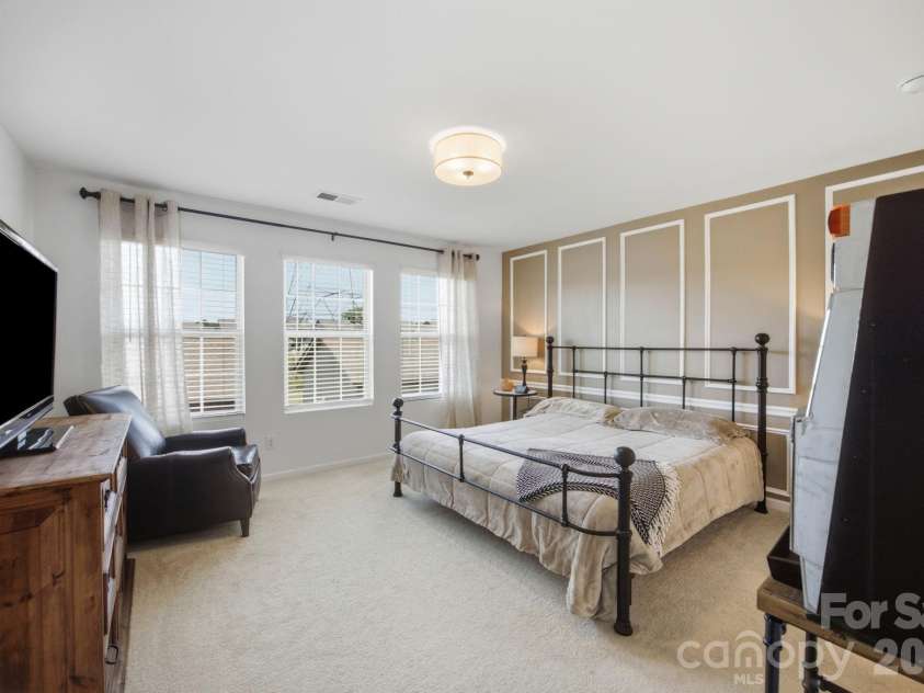 11328 Westbranch Parkway, Davidson, NC 28036.  MLS# CAR4404113, YatesRealty ID 38587. 