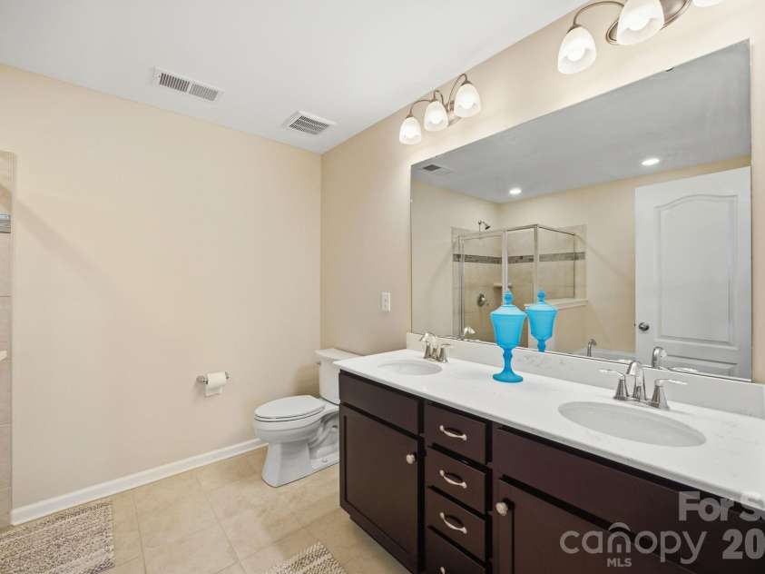 11328 Westbranch Parkway, Davidson, NC 28036.  MLS# CAR4404113, YatesRealty ID 38587. 