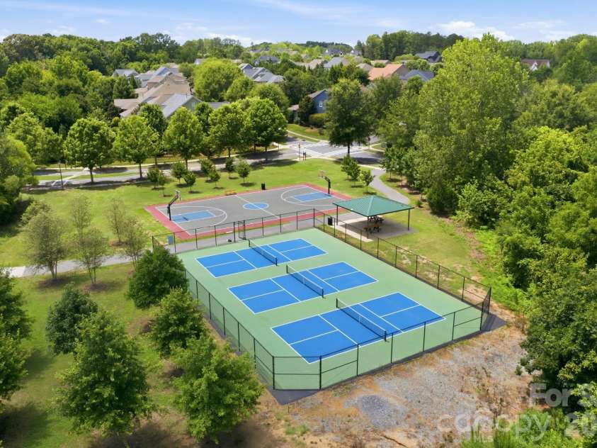 11328 Westbranch Parkway, Davidson, NC 28036.  MLS# CAR4404113, YatesRealty ID 38587. 