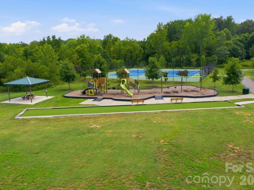 11328 Westbranch Parkway, Davidson, NC 28036.  MLS# CAR4404113, YatesRealty ID 38587. 