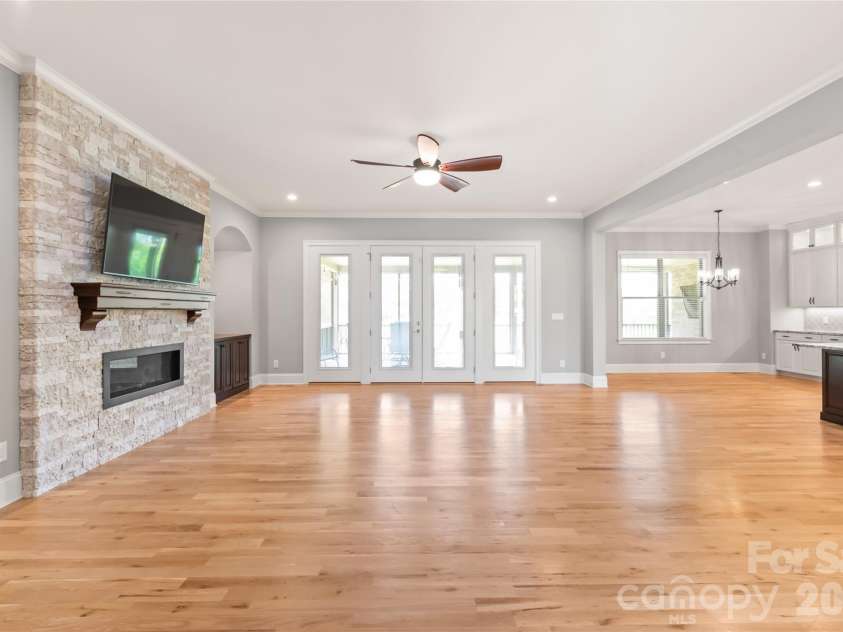 1808 Huntley Ridge Drive, Concord, NC 28025.  MLS# CAR4401612, YatesRealty ID 38588. Beautiful Open Floor Plan with Stone Fireplace
