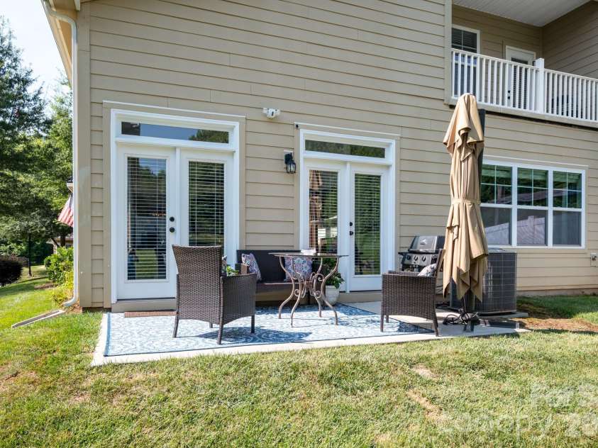 4133 La Crema Drive, Charlotte, NC 28214.  MLS# CAR4396214, YatesRealty ID 38589. 