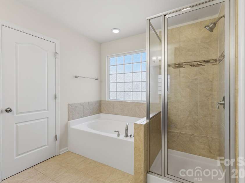 1722 Still River Way, Fort Mill, SC 29708.  MLS# CAR4340616, YatesRealty ID 3859. 