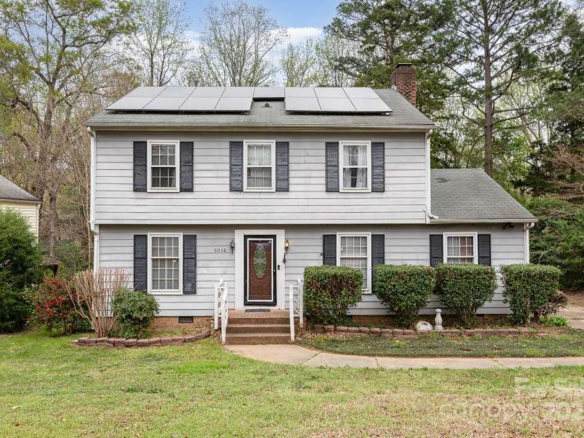 5016 Chestnut Lake Drive, Charlotte, NC 28227.  MLS# CAR4239554, YatesRealty ID 3859. 