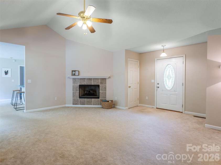 69 Mountain Ridge Lane, Fletcher, NC 28732.  MLS# CAR4405126, YatesRealty ID 38590. 