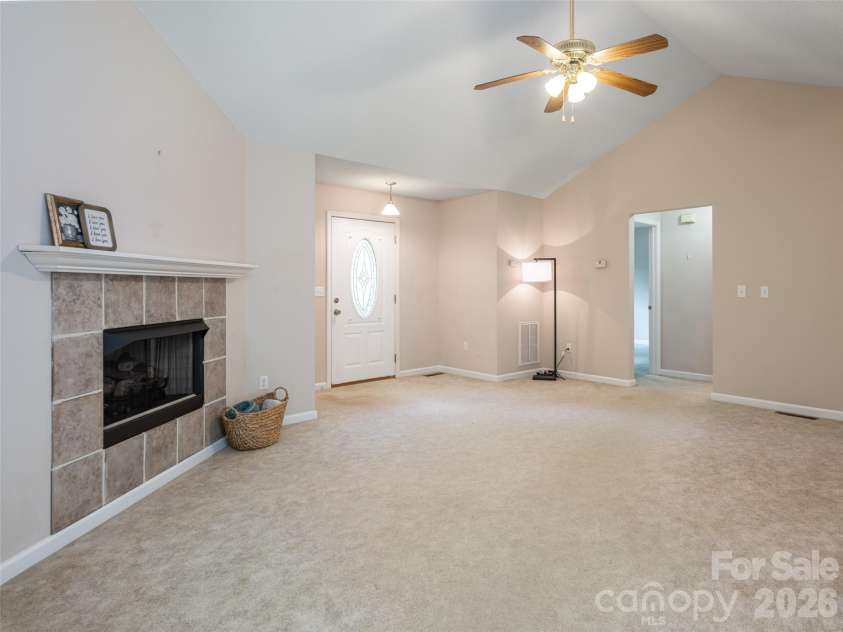 69 Mountain Ridge Lane, Fletcher, NC 28732.  MLS# CAR4405126, YatesRealty ID 38590. 