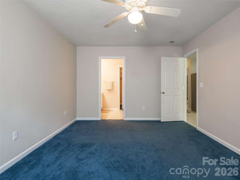 69 Mountain Ridge Lane, Fletcher, NC 28732.  MLS# CAR4405126, YatesRealty ID 38590. 