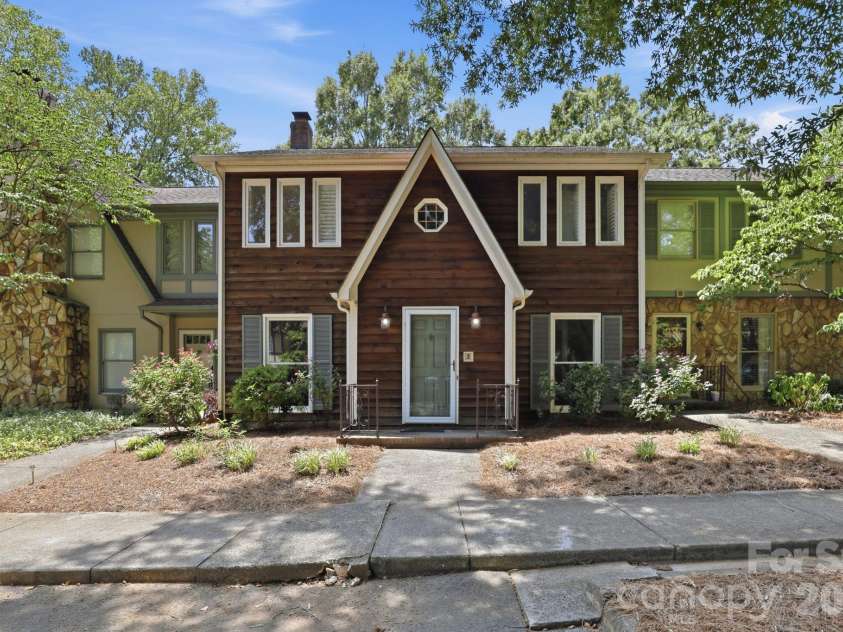 2500 Round Table Road, Monroe, NC 28110.  MLS# CAR4403153, YatesRealty ID 38591. 