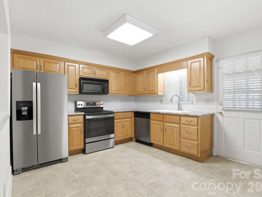 2500 Round Table Road, Monroe, NC 28110.  MLS# CAR4403153, YatesRealty ID 38591. 
