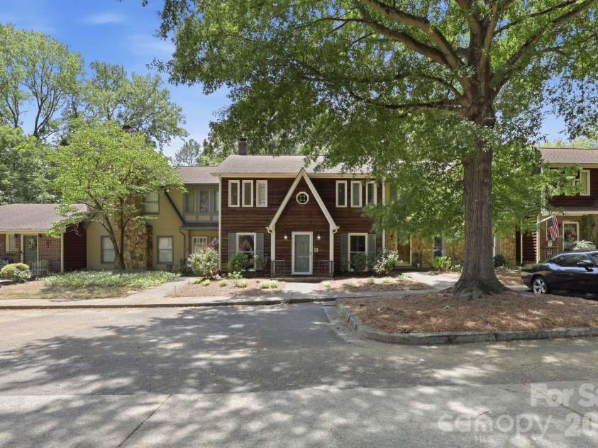 2500 Round Table Road, Monroe, NC 28110.  MLS# CAR4403153, YatesRealty ID 38591. Dedicated front parking