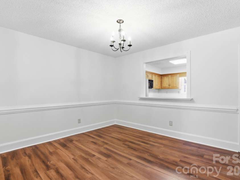 2500 Round Table Road, Monroe, NC 28110.  MLS# CAR4403153, YatesRealty ID 38591. Dining room