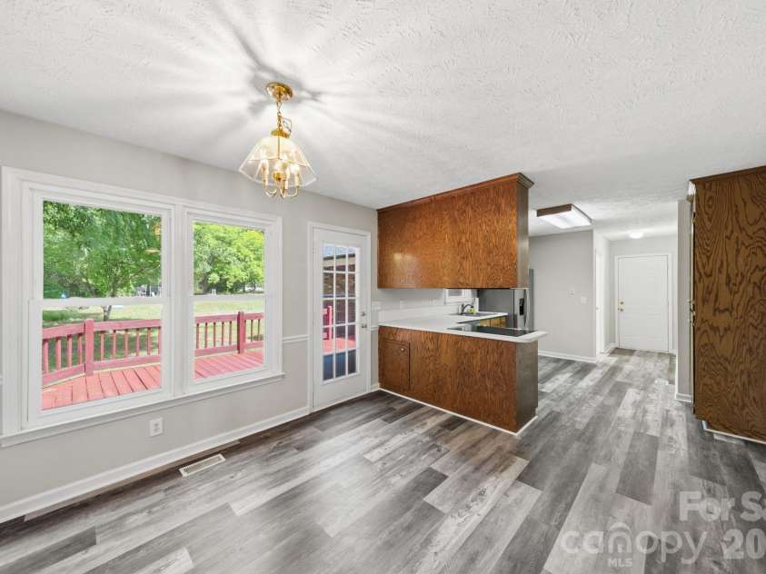 617 Autumn Drive, Harrisburg, NC 28075.  MLS# CAR4405503, YatesRealty ID 38592. 