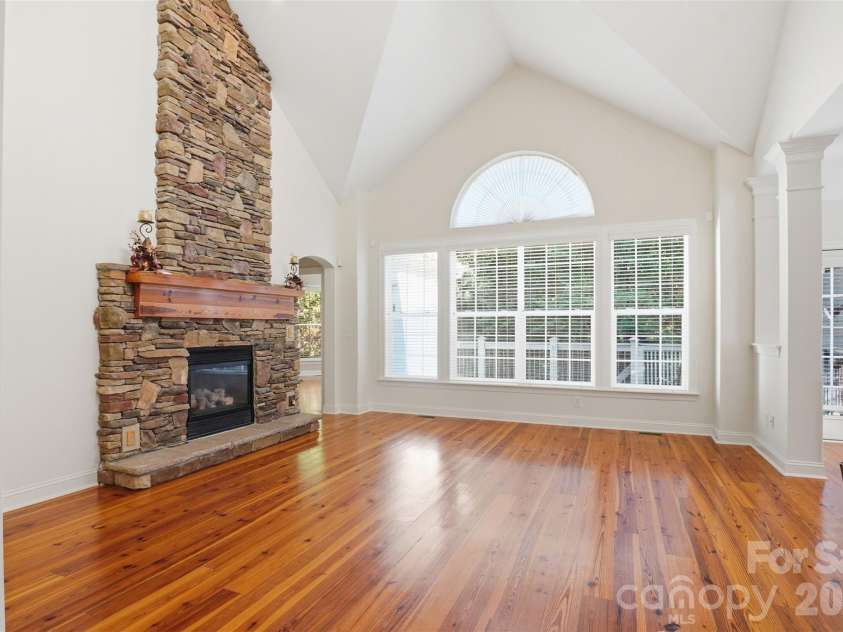 1228 Saint Johns Avenue, Matthews, NC 28104.  MLS# CAR4398881, YatesRealty ID 38593. 