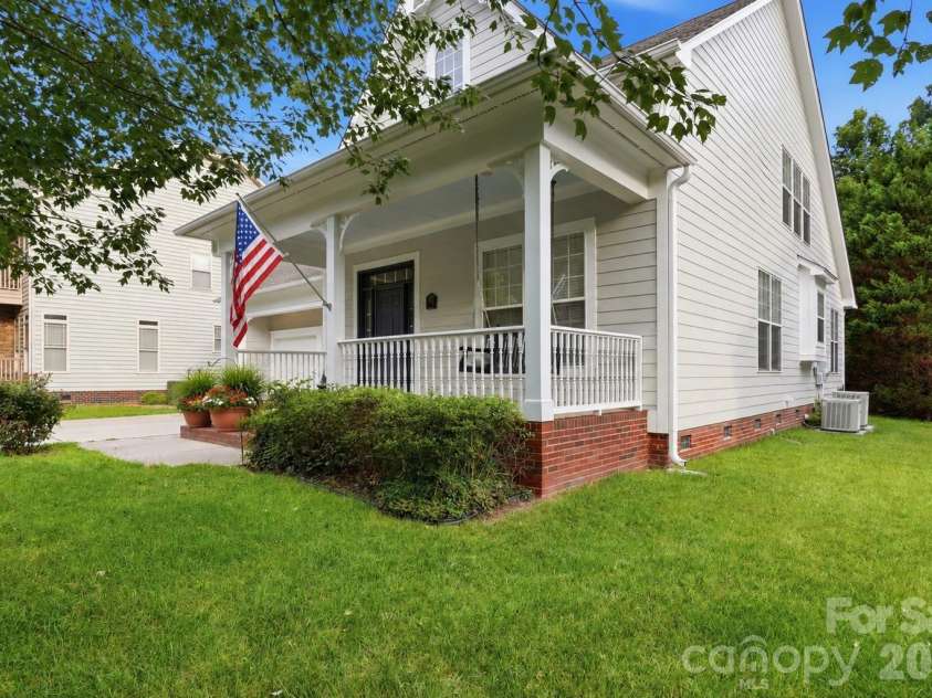 1228 Saint Johns Avenue, Matthews, NC 28104.  MLS# CAR4398881, YatesRealty ID 38593. 