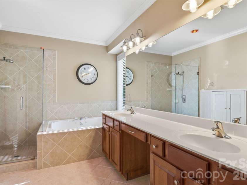 1228 Saint Johns Avenue, Matthews, NC 28104.  MLS# CAR4398881, YatesRealty ID 38593. 