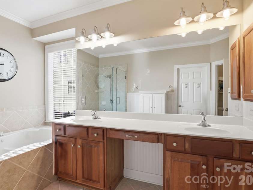 1228 Saint Johns Avenue, Matthews, NC 28104.  MLS# CAR4398881, YatesRealty ID 38593. 