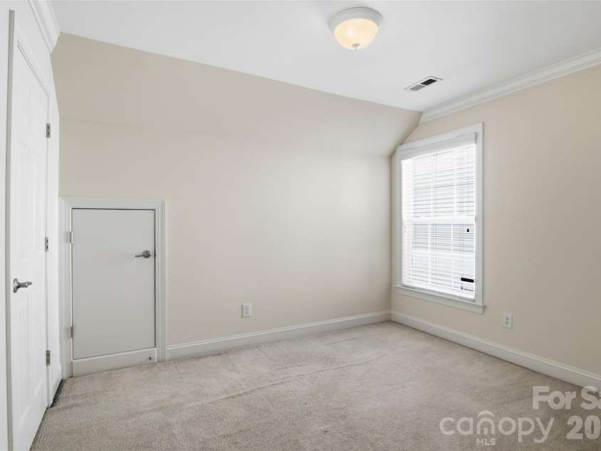 1228 Saint Johns Avenue, Matthews, NC 28104.  MLS# CAR4398881, YatesRealty ID 38593. 