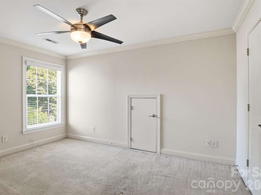 1228 Saint Johns Avenue, Matthews, NC 28104.  MLS# CAR4398881, YatesRealty ID 38593. 