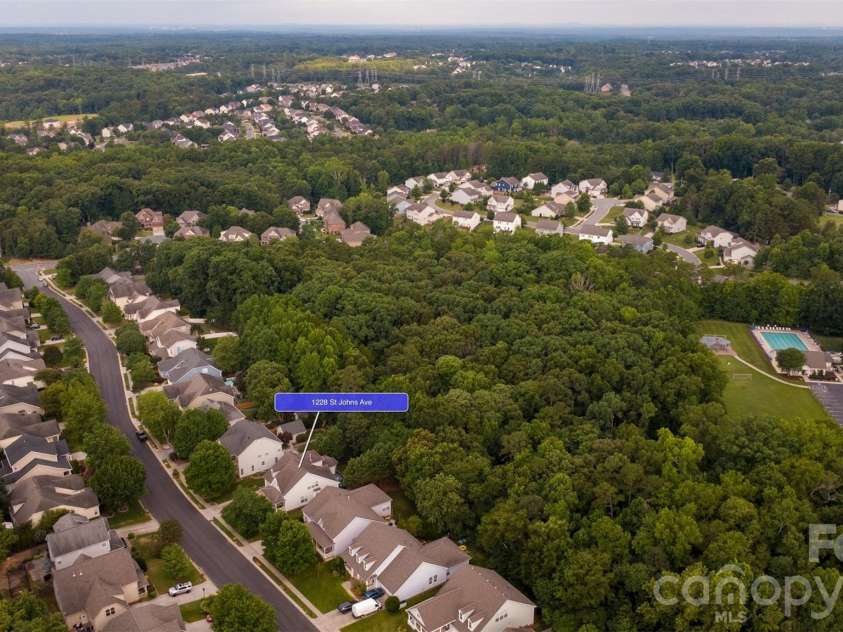 1228 Saint Johns Avenue, Matthews, NC 28104.  MLS# CAR4398881, YatesRealty ID 38593. 