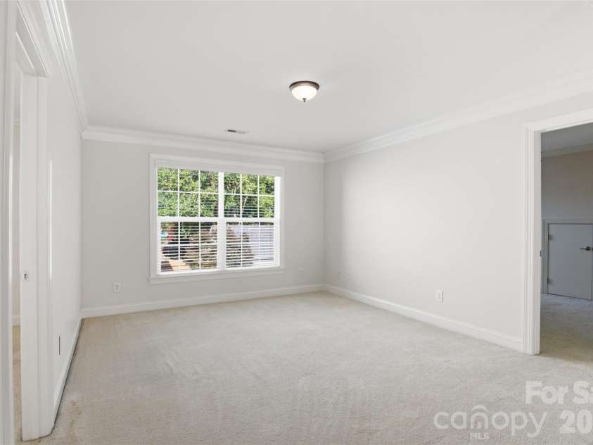 1228 Saint Johns Avenue, Matthews, NC 28104.  MLS# CAR4398881, YatesRealty ID 38593. 
