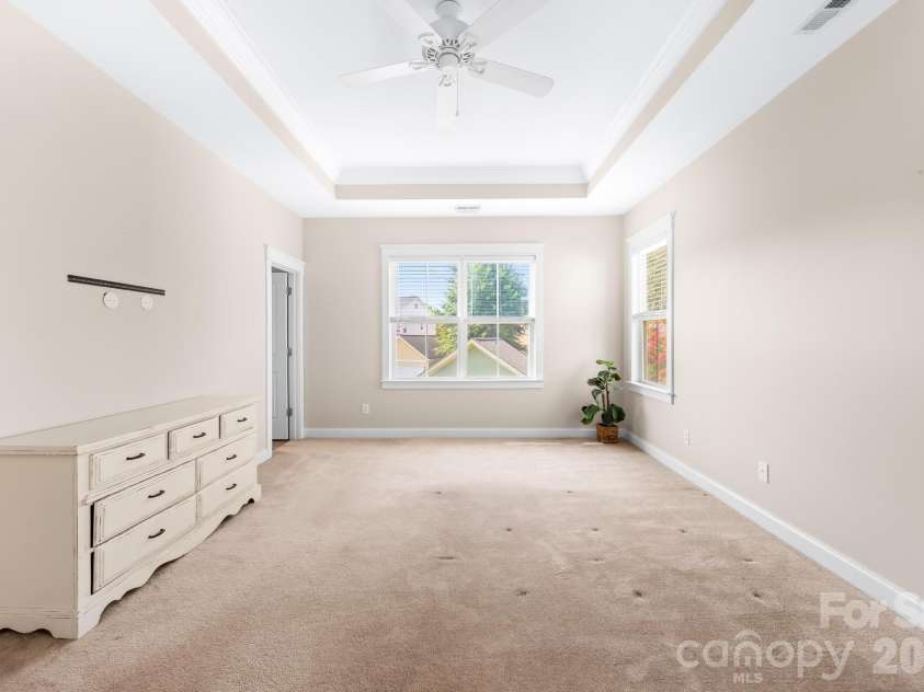 122 Gresham Lane, Mooresville, NC 28117.  MLS# CAR4400373, YatesRealty ID 38594. 