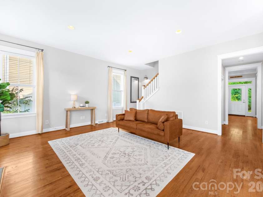 122 Gresham Lane, Mooresville, NC 28117.  MLS# CAR4400373, YatesRealty ID 38594. 