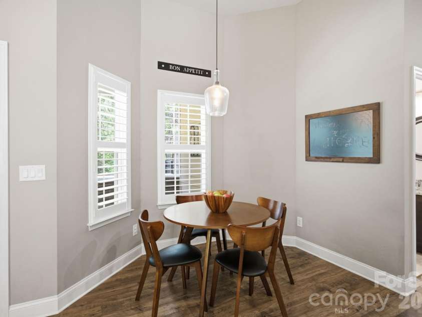 193 Hunters Hill Drive, Statesville, NC 28677.  MLS# CAR4402562, YatesRealty ID 38595. 