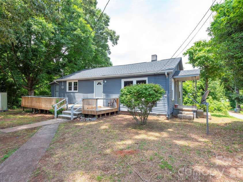 147 Gabriel Street, Rutherfordton, NC 28139.  MLS# CAR4404230, YatesRealty ID 38596. 