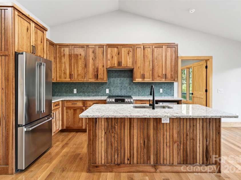 575 Croft Way, Bakersville, NC 28705.  MLS# CAR4313394, YatesRealty ID 386. 