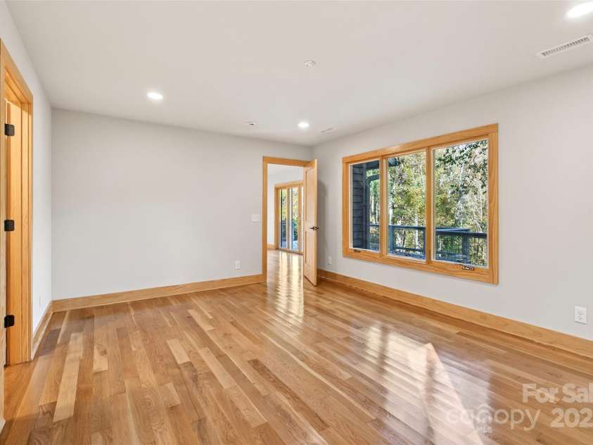 575 Croft Way, Bakersville, NC 28705.  MLS# CAR4313394, YatesRealty ID 386. 