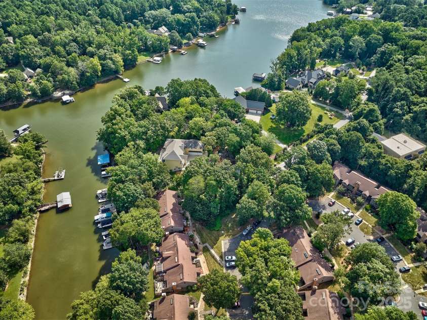 4130 Charlotte Highway, Lake Wylie, SC 29710.  MLS# CAR4276375, YatesRealty ID 3860. Welcome to life on the lake