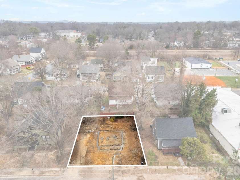 906 Brunett Street, Gastonia, NC 28052.  MLS# CAR4340368, YatesRealty ID 3860. 906 Brunett Street