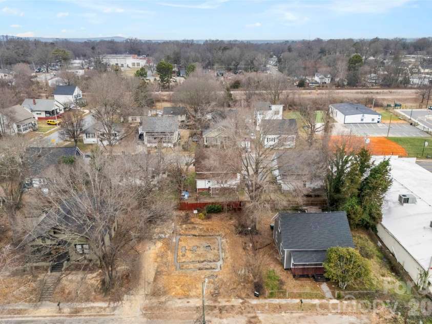 906 Brunett Street, Gastonia, NC 28052.  MLS# CAR4340368, YatesRealty ID 3860. 906 Brunett Street