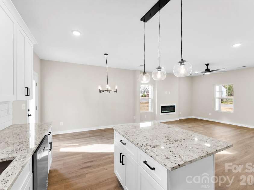 906 Brunett Street, Gastonia, NC 28052.  MLS# CAR4340368, YatesRealty ID 3860. Kitchen - Model Home