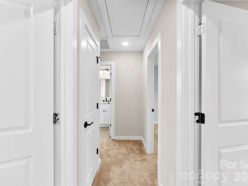 906 Brunett Street, Gastonia, NC 28052.  MLS# CAR4340368, YatesRealty ID 3860. Uppstairs Hallway - Model Home