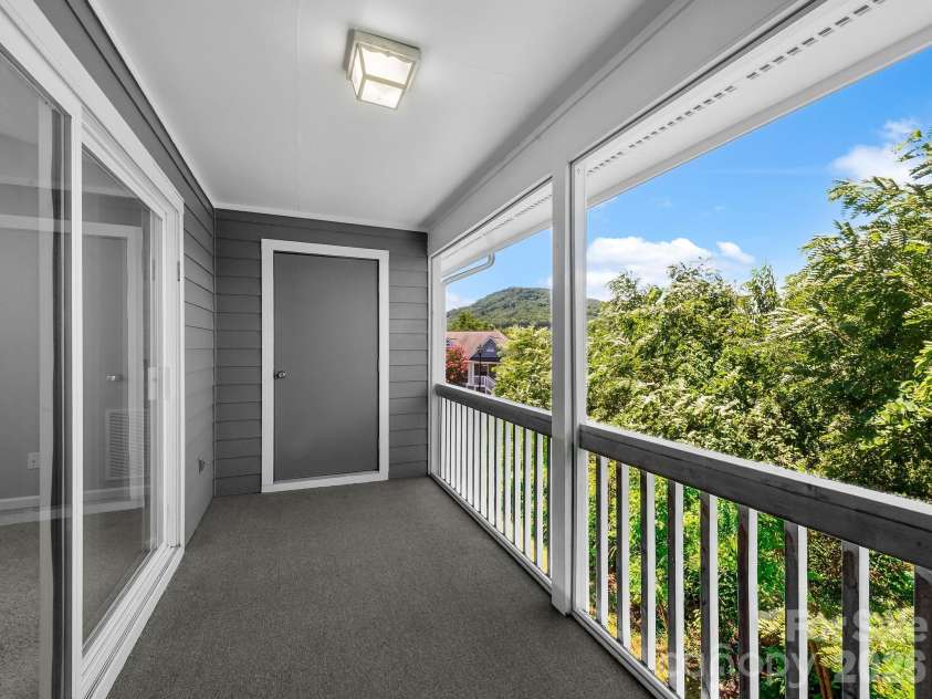3404 Florham Place, Asheville, NC 28806.  MLS# CAR4399622, YatesRealty ID 38600. 
