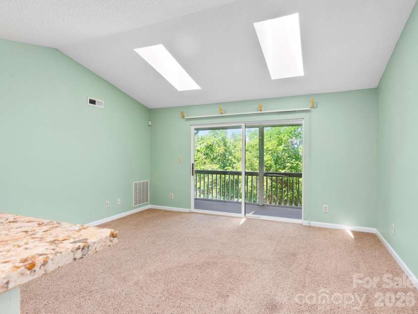 3404 Florham Place, Asheville, NC 28806.  MLS# CAR4399622, YatesRealty ID 38600. 