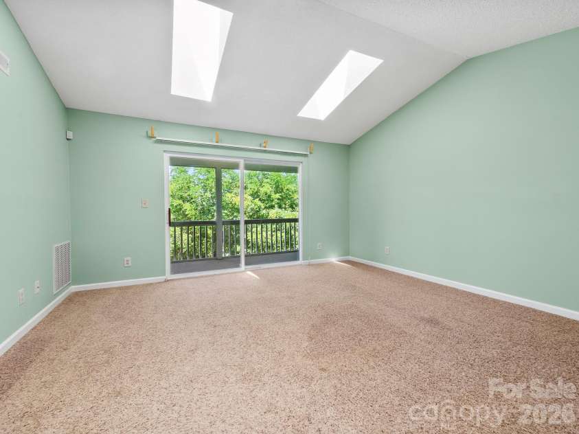3404 Florham Place, Asheville, NC 28806.  MLS# CAR4399622, YatesRealty ID 38600. 