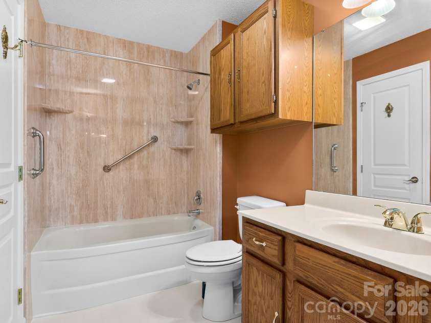3404 Florham Place, Asheville, NC 28806.  MLS# CAR4399622, YatesRealty ID 38600. 