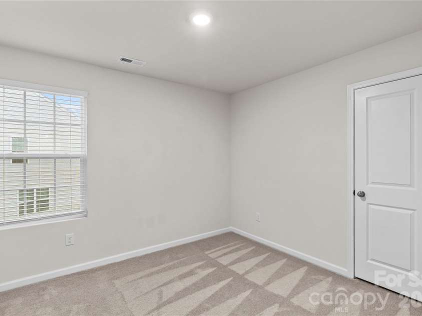 167 Hazelnut Way, Statesville, NC 28625.  MLS# CAR4401719, YatesRealty ID 38606. 