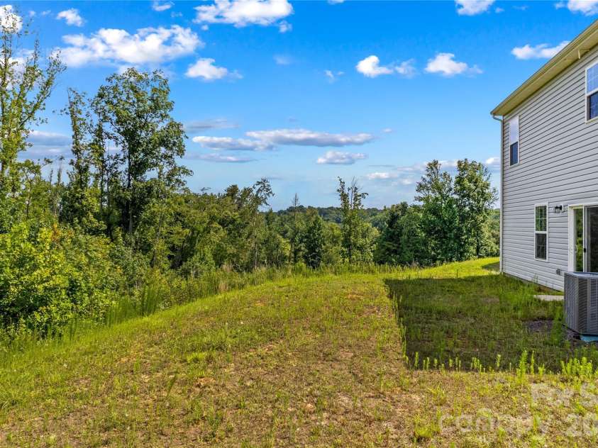 167 Hazelnut Way, Statesville, NC 28625.  MLS# CAR4401719, YatesRealty ID 38606. 