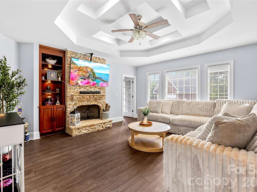 115 Gibbs Road, Mooresville, NC 28117.  MLS# CAR4403261, YatesRealty ID 38607. 