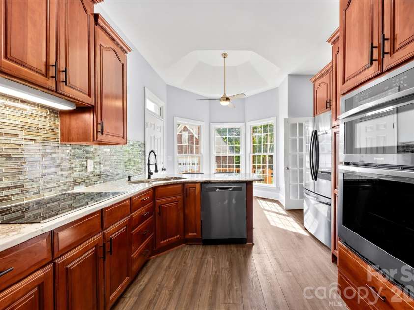 115 Gibbs Road, Mooresville, NC 28117.  MLS# CAR4403261, YatesRealty ID 38607. 
