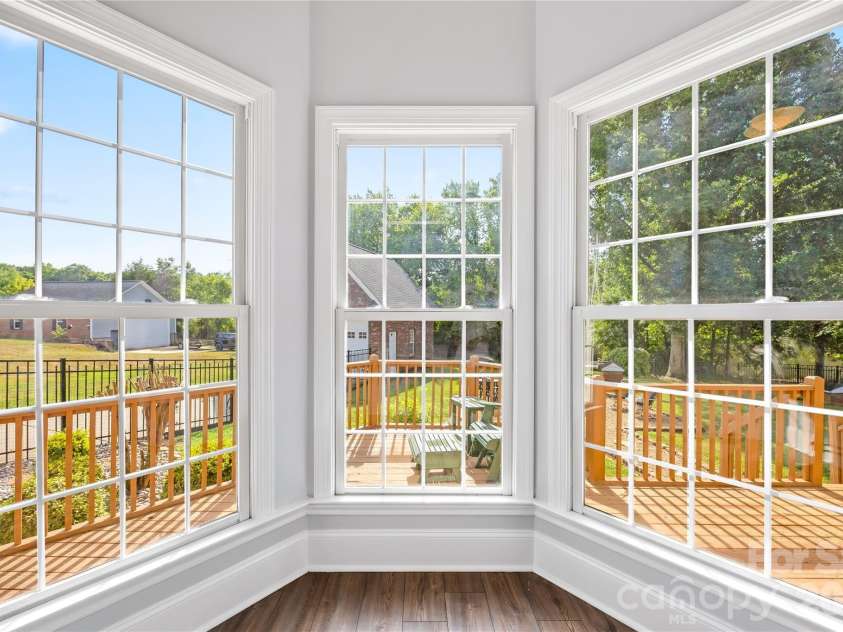 115 Gibbs Road, Mooresville, NC 28117.  MLS# CAR4403261, YatesRealty ID 38607. 