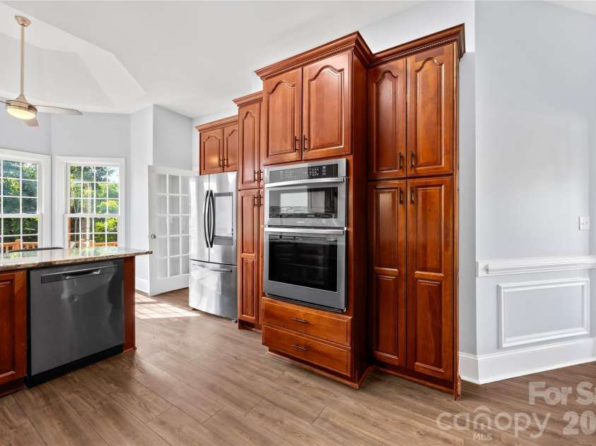 115 Gibbs Road, Mooresville, NC 28117.  MLS# CAR4403261, YatesRealty ID 38607. 